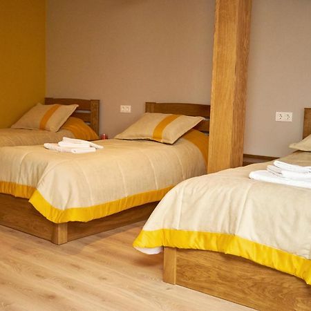 Східний Hotel Berezhany Екстериор снимка