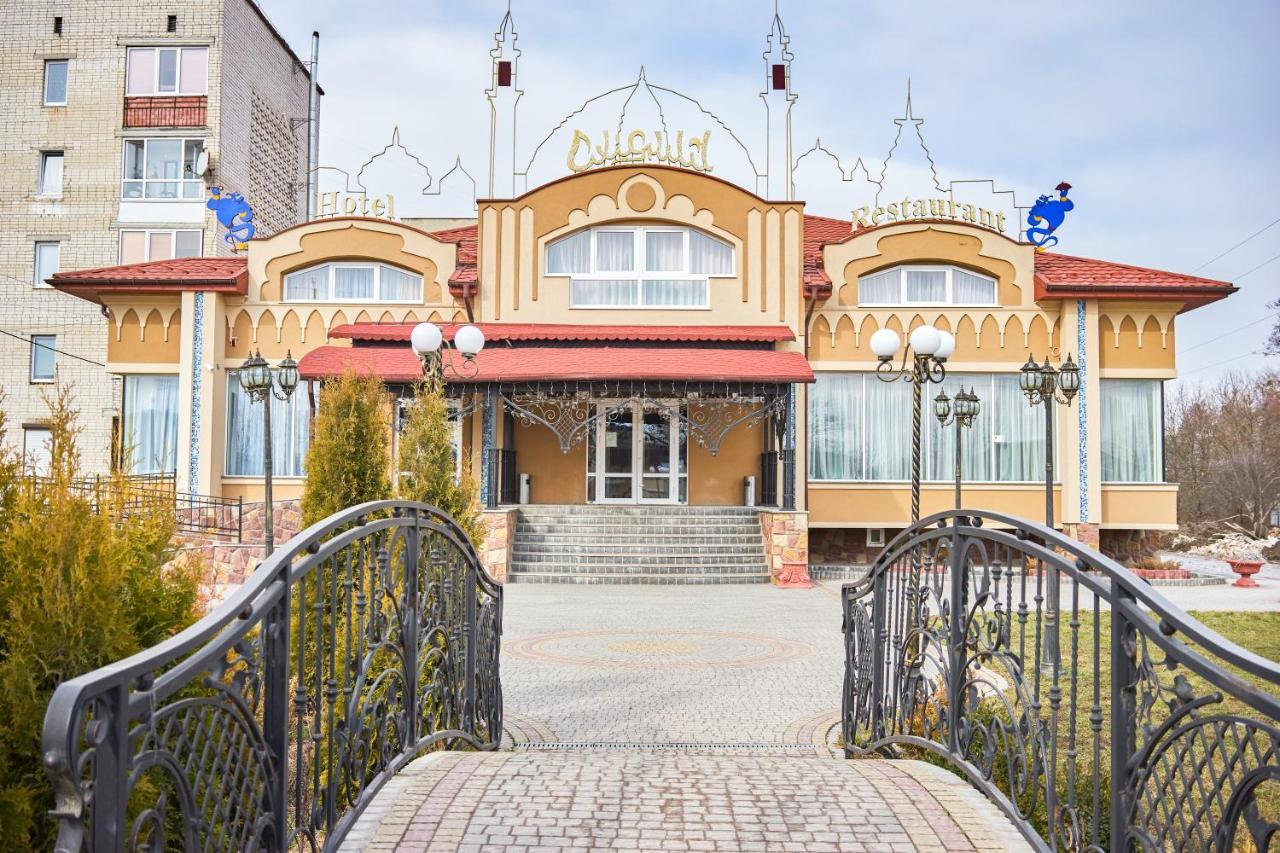 Східний Hotel Berezhany Екстериор снимка
