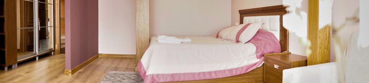 Східний Hotel Berezhany Екстериор снимка