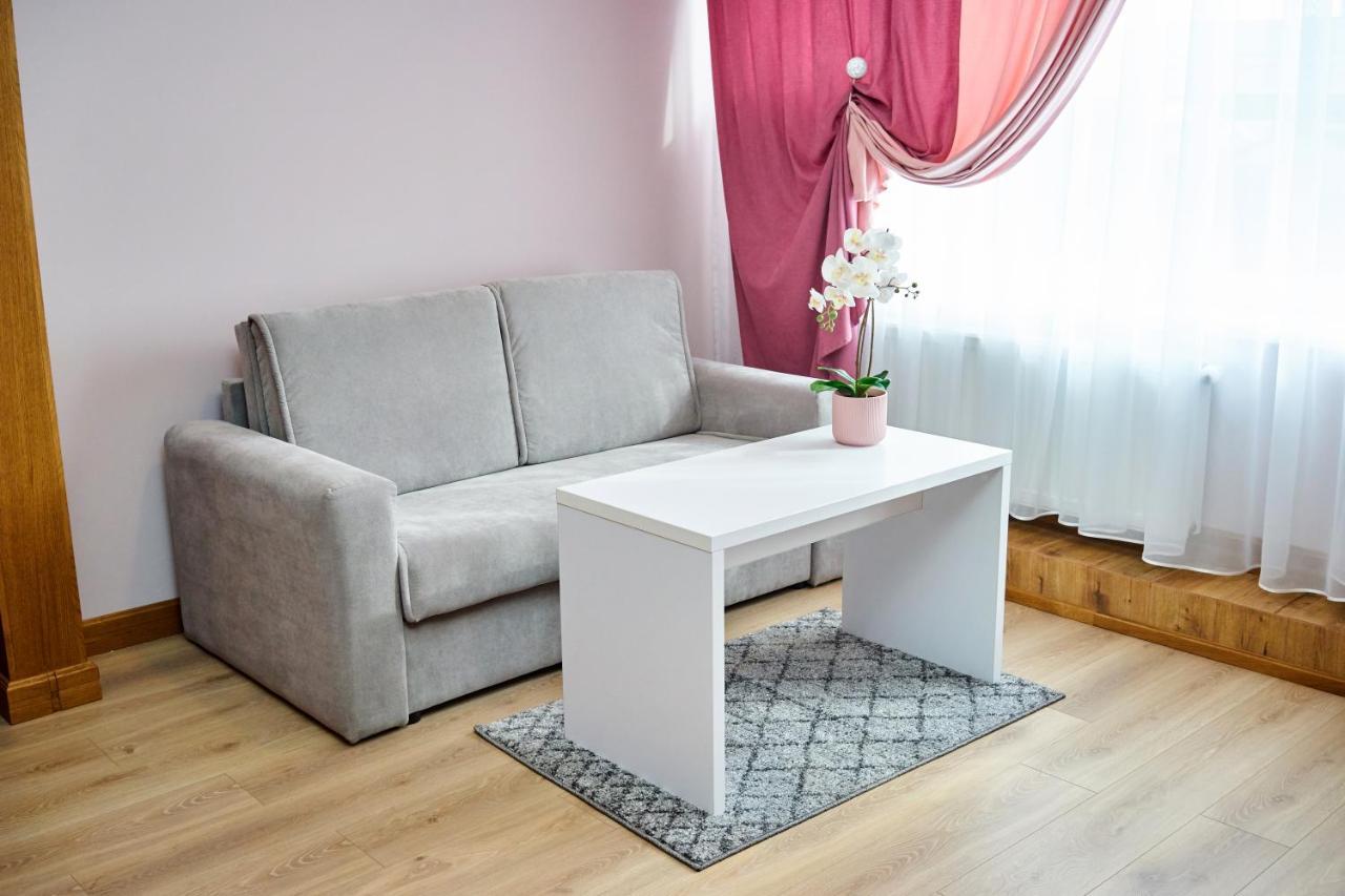 Східний Hotel Berezhany Екстериор снимка