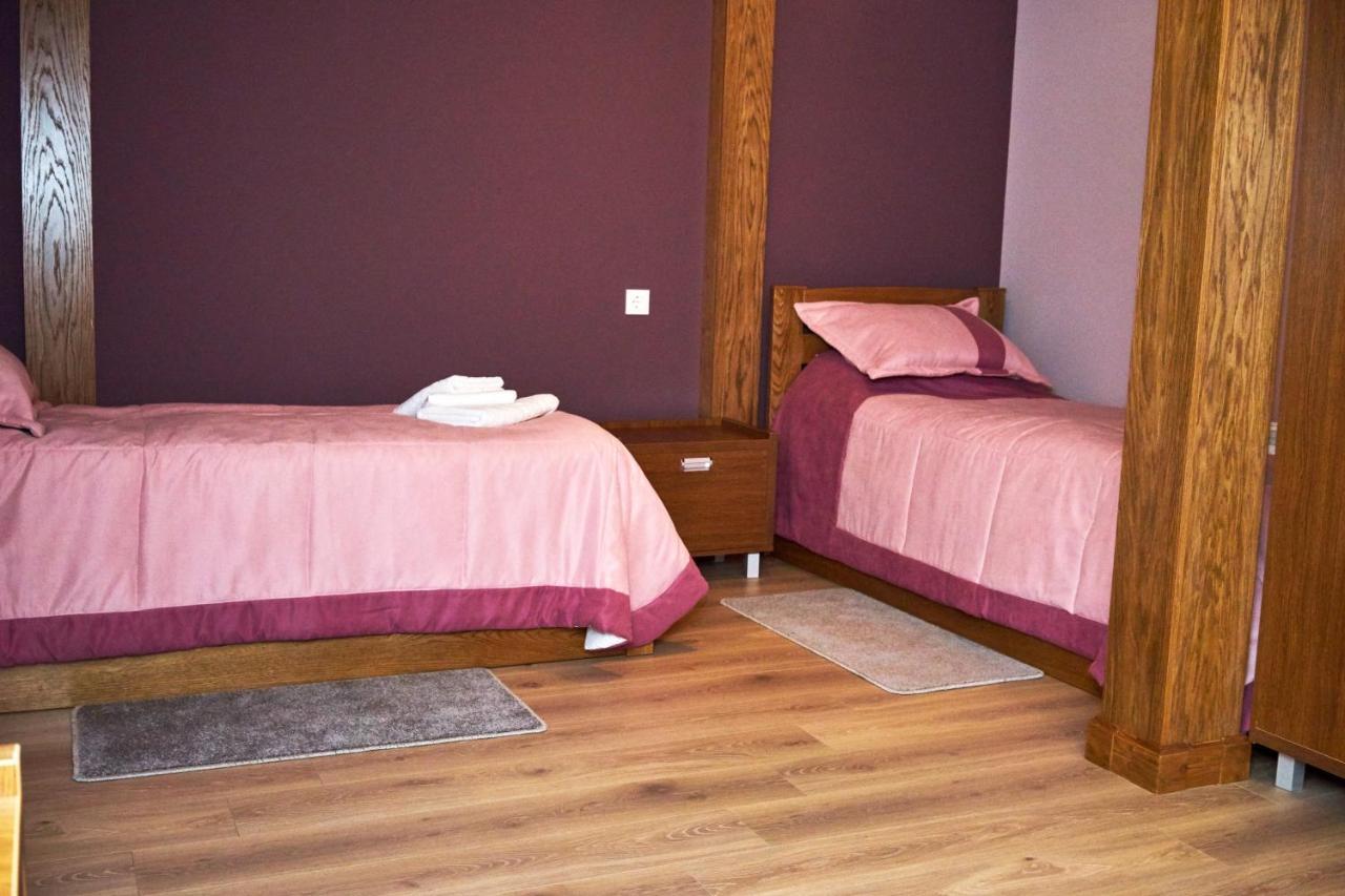 Східний Hotel Berezhany Екстериор снимка