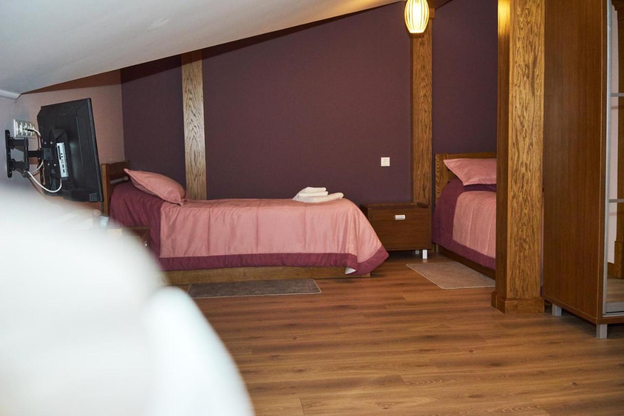 Східний Hotel Berezhany Екстериор снимка